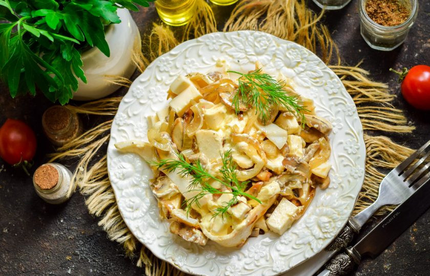 1. Этап. Салат Кальмаровый пир: Приятного аппетита!