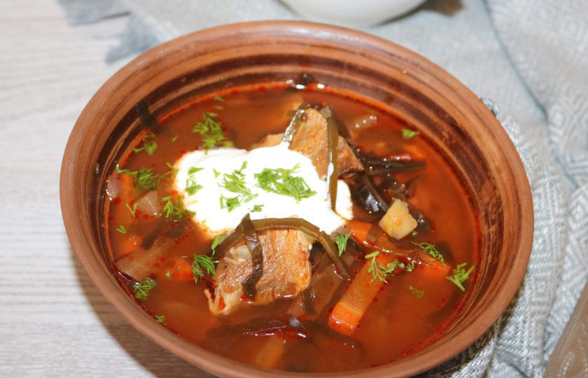 1. Этап. Борщ с морской капустой: Борщ готов! Подавайте со сметаной.