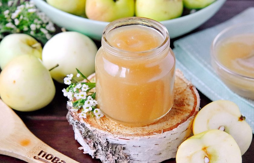 1. Этап. Яблочное пюре для грудничка на зиму: Закрутите банки стерильными крышками и после остывания храните в холодильнике. Приятного аппетита Вашим деткам!