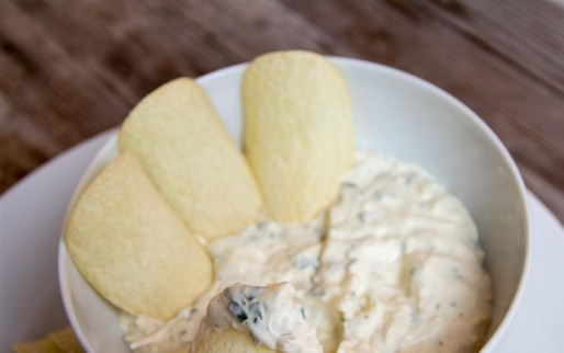 1. Этап. Сливочный дип: Теперь осталось перемешать всё и подать к столу!