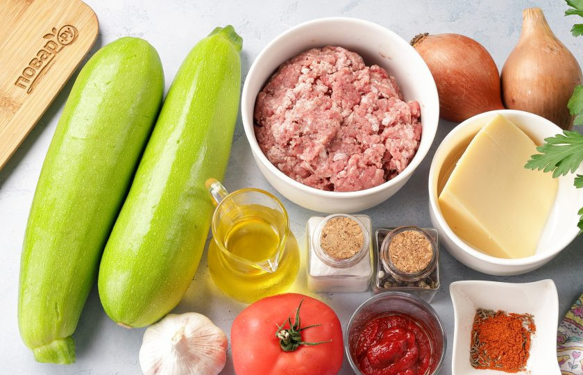 1. Этап. Кето-лазанья с кабачком: Подготовьте все ингредиенты по списку.