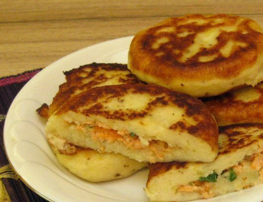 1. Этап. Картофельные зразы с рыбой: 5. Подавать горячим. Приятного аппетита!