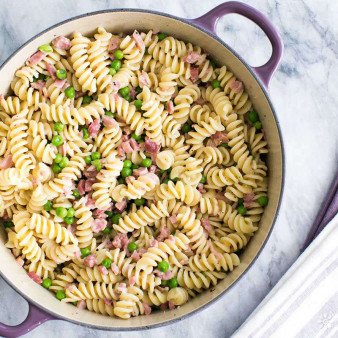 Pasta With Ham and Peas