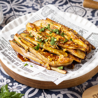 Баклажаны в пикантном соусе