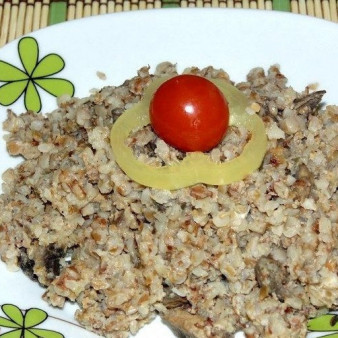 Гречка с грибами и сметаной