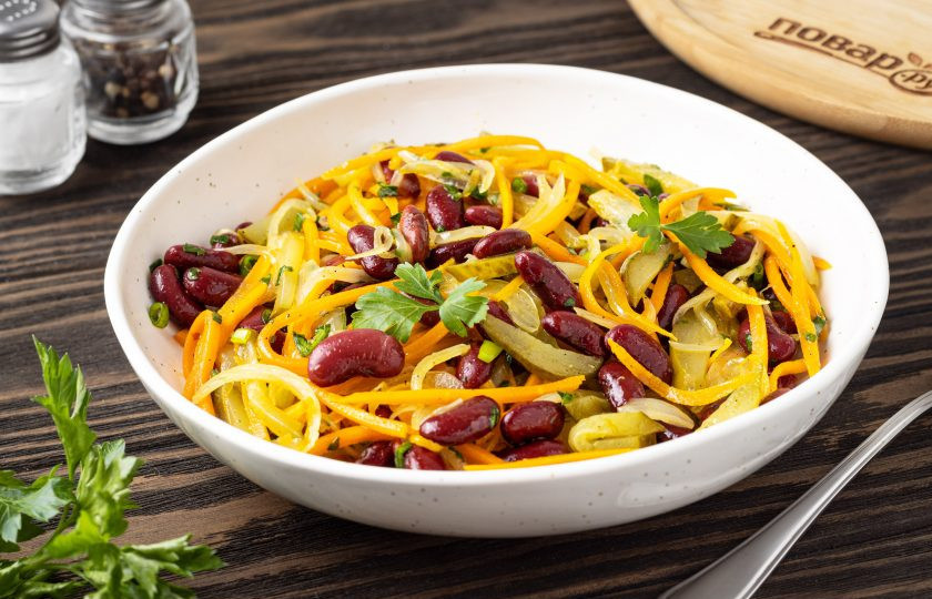 1. Этап. Салат из фасоли с морковью и луком: Салат из фасоли с морковью и луком готов, приятного вам аппетита!