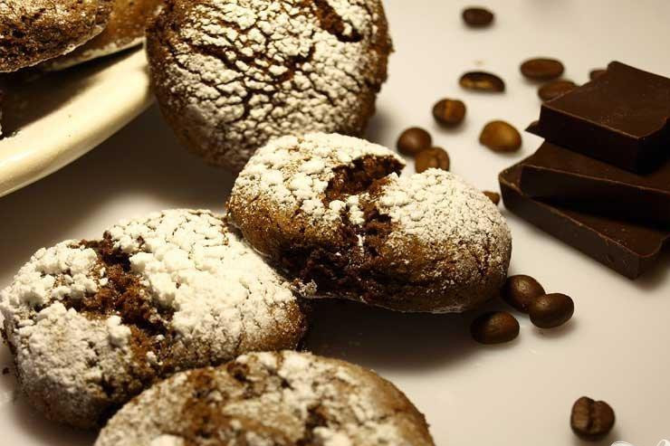 1. Этап. Шоколадное печенье с корицей и кофе: 6. Затем печенье остудить, и можем подавать.