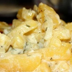 Картошка в сметане в мультиварке