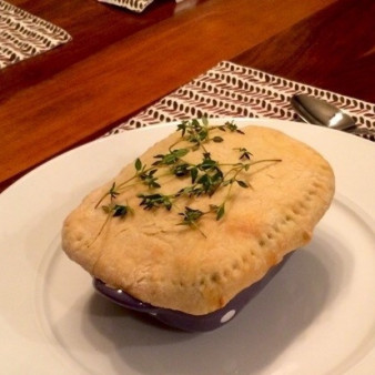 Куриный пирог в горшочке