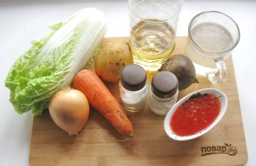 1. Этап. Борщ с пекинской капустой: Подготовьте ингредиенты для приготовления борща.
