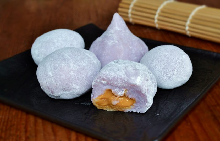 1. Этап. Японские пирожные Моти: Как только работа окончена, можно сразу пробовать, что получилось. Приятного аппетита!