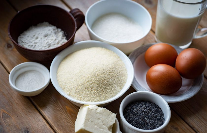 1. Этап. Манник с маком на молоке в духовке: Все ингредиенты выложите на стол.