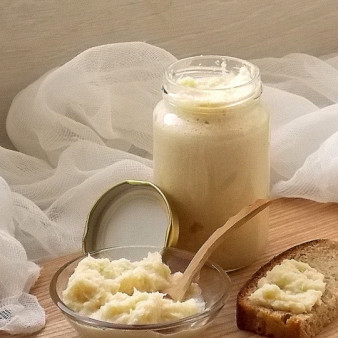 Закуска из хрена с чесноком