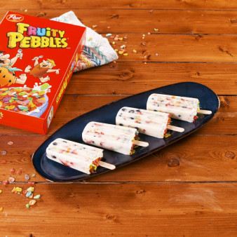 Frozen Fruity Pebbles Yogurt Pops