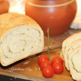 Хлеб из слоеного теста с травами