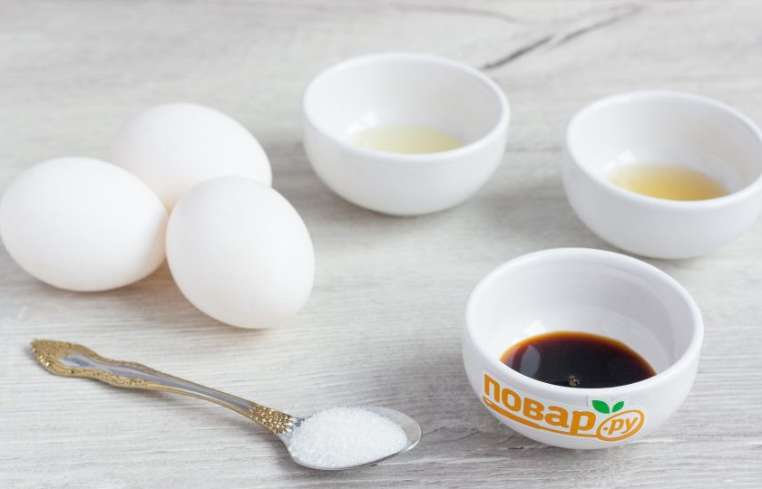 1. Этап. Омлет Тамаго: Подготовьте все необходимые ингредиенты.