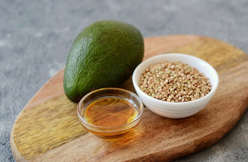 1. Этап. Зеленая гречка с авокадо: Подготовьте все ингредиенты.