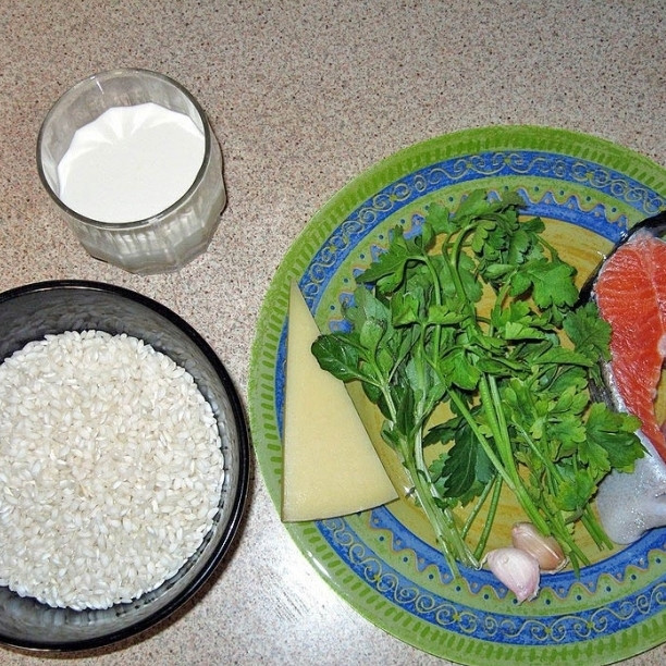 1. Этап. Ризотто с красной рыбой: Набор ингредиентов - чрезвычайно простой.