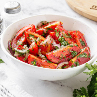 Маринованные помидоры с зеленью