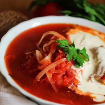 Борщ на свиных ребрышках