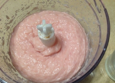 1. Этап. ПП-сосиски: И перебиваем блендером в воздушное пюре.