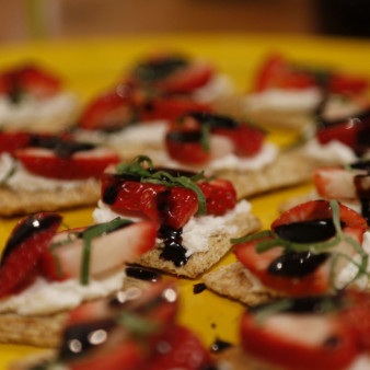 Strawberry, Goat Cheese & Balsamic Bite