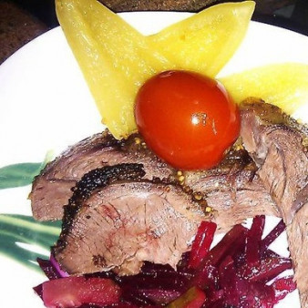 Баранья ножка в рукаве