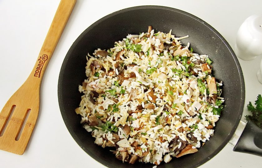 1. Этап. Фаршированные кальмары Мышки: Хорошо перемешайте. Начинка готова.