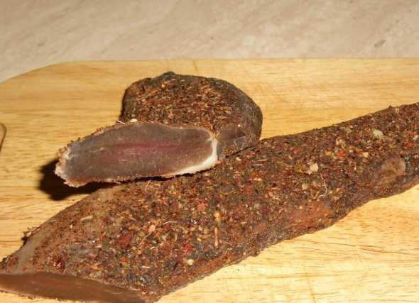 1. Этап. Балык свиной: 4. Вот и все, наш балык свиной готов! Если хотите, чтобы мясо получилось остры, используйте специальные приправы.