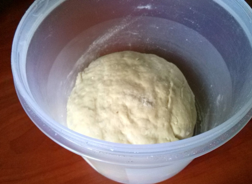 1. Этап. Ляваш: 5. Из получившегося теста формируем шар, который накрываем салфеткой и оставляем в теплом месте минут на 40.