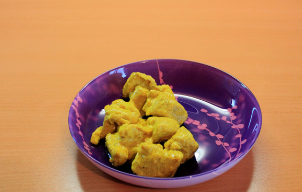 1. Этап. Куриное филе кусочками: В качестве гарнира отлично подойдет рис и картофельное пюре. Приятного аппетита!