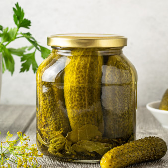 Маринованные огурцы с уксусом