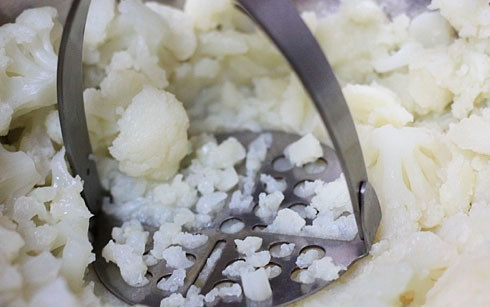 1. Этап. Брокколи с картошкой: Картофельную мякоть пюрировать.