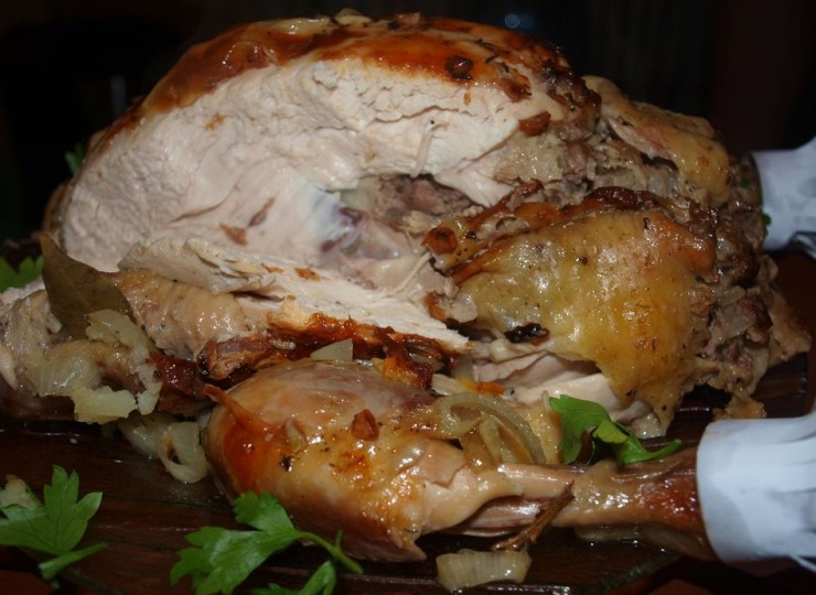 1. Этап. Курица в рукаве для запекания: 7. На гарнир можно взять картофель или овощи, которые также отлично запекаются в рукаве или просто на противне.