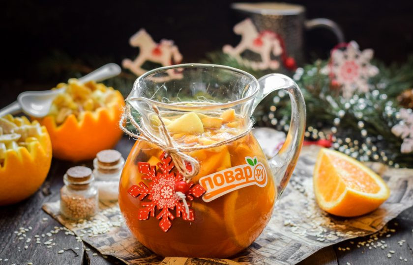 1. Этап. Безалкогольный коктейль на Новый год: Дайте напитку постоять часик и подавайте к праздничному столу.