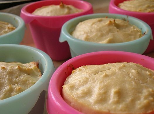 1. Этап. Суфле из куриного фарша: Ставим выпекаться в предварительно разогретую до 180 градусов духовку на 25-30 минут.