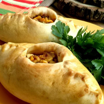 Расстегай с яйцом