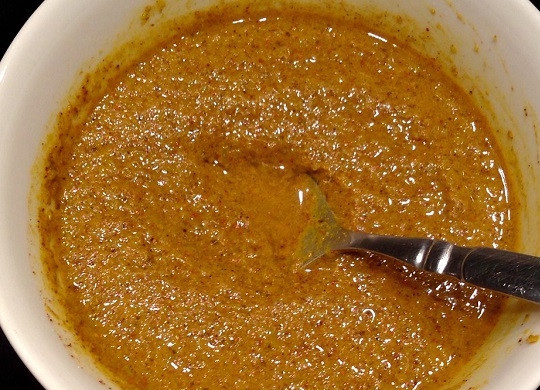 1. Этап. Запеченное мясо с корицей и приправами: 4. Измельчите все до однородности.