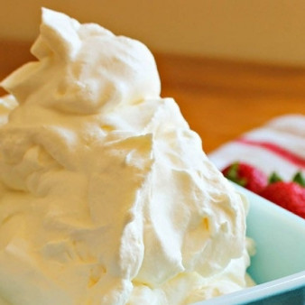 Крем (взбитые сливки)