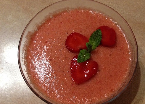 1. Этап. Фруктовый мусс: Затем украшаем, подаем к столу и наслаждаемся.