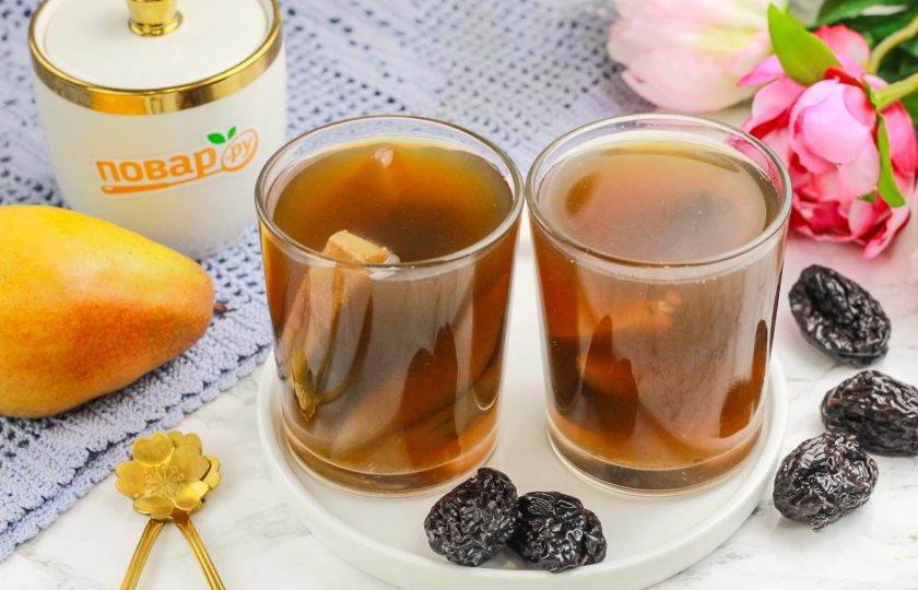 1. Этап. Компот из груш и чернослива: Разлейте его в стаканы или чашки и подайте к столу горячим либо охладите в холодильнике.