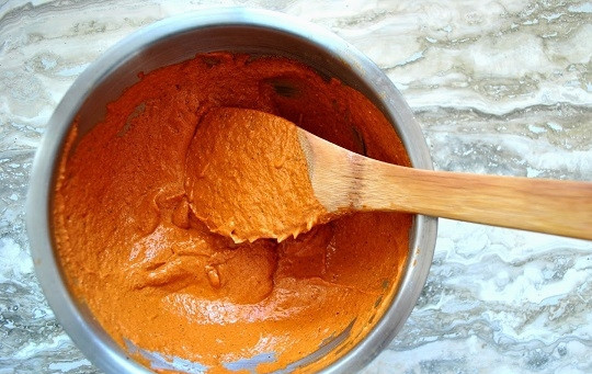 1. Этап. Махаммара: 5. Взбейте все до однородности. Должна получиться не слишком жидкая кашица. Вот и весь секрет. Махаммара готова. Приятного аппетита!