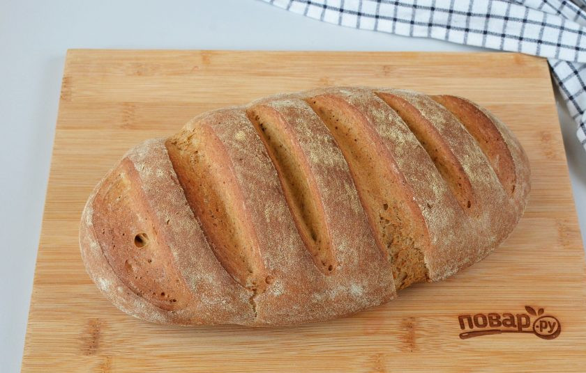 1. Этап. Простой ржаной хлеб: Хлеб готов! Остудите на решетке и пробуйте!