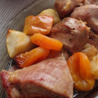 Индейка кусочками, запеченная в духовке