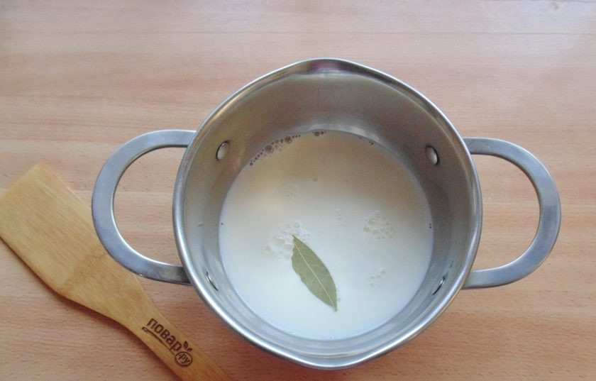 1. Этап. Соус Субиз: Приготовьте сначала соус 