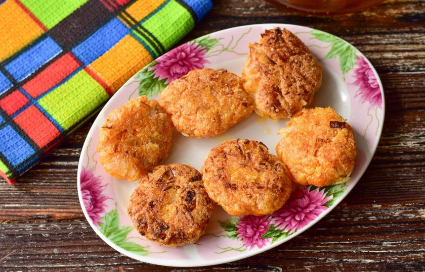 1. Этап. Постные котлеты из манки: Постные котлеты из манки готовы! Приятного аппетита!