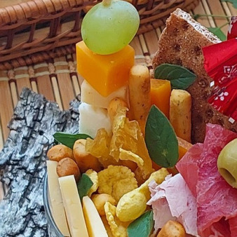 Фуршетный стаканчик Фруктово-сырно-мясной