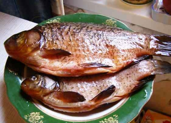 1. Этап. Карась в сметане: Итак, вот они, наши карасики. Их необходимо выпотрошить и хорошенько промыть от всякой гадости.