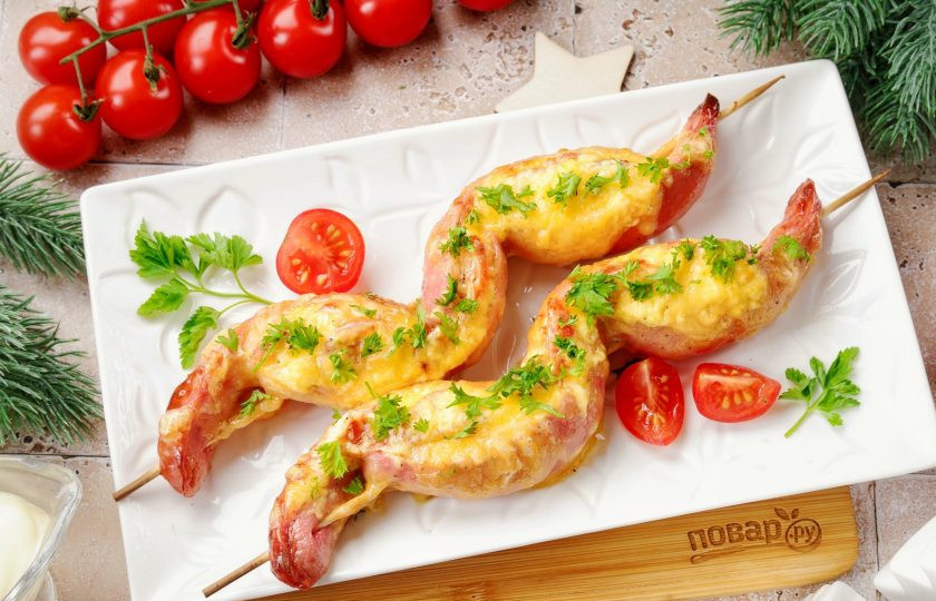 1. Этап. Закусочные Змейки из сосисок с помидорами и сыром: Закусочные 