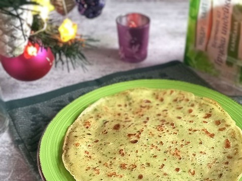 1. Этап. Шпинатные блинные треугольники с ветчиной: Готова закуска. У вас получится из данных ингредиентов 2 шт.